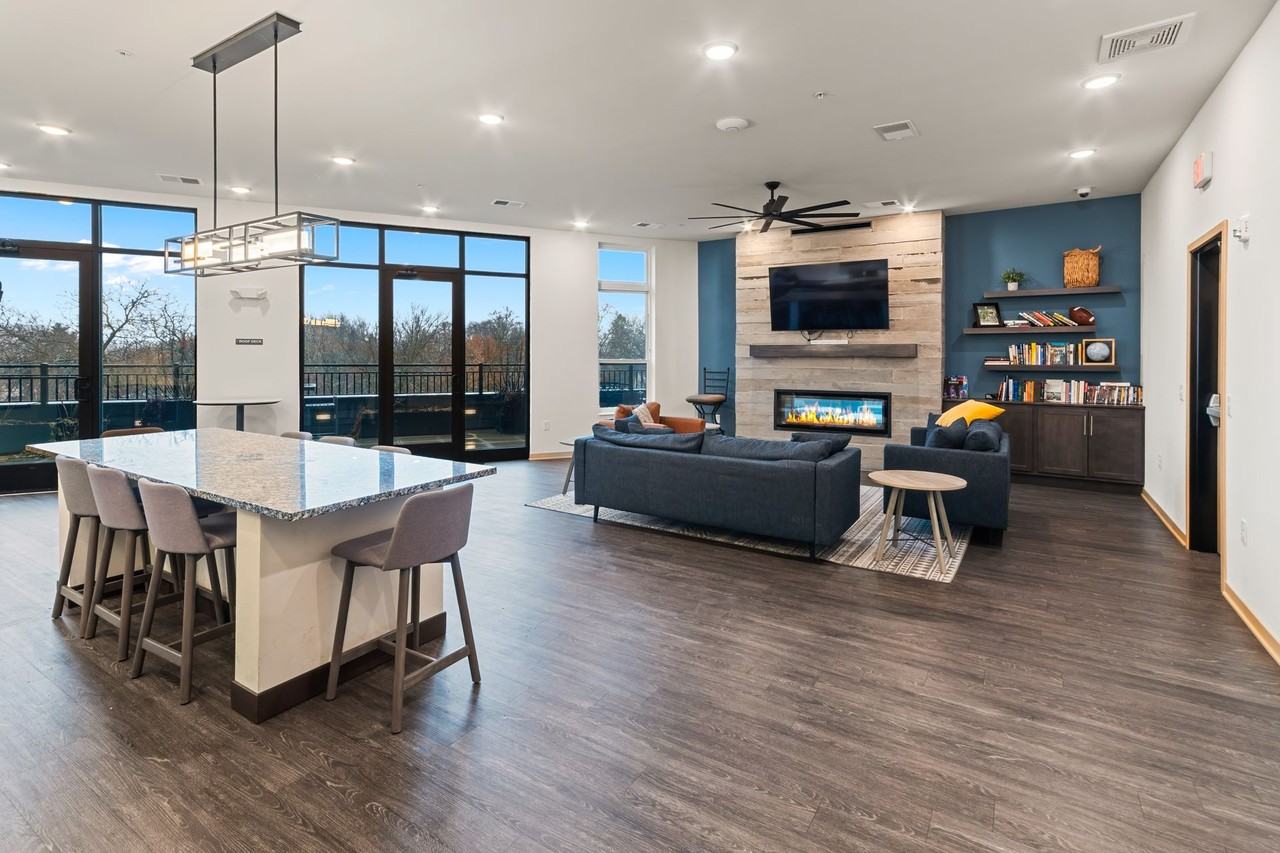 The Emerson - Photo 3 of 14