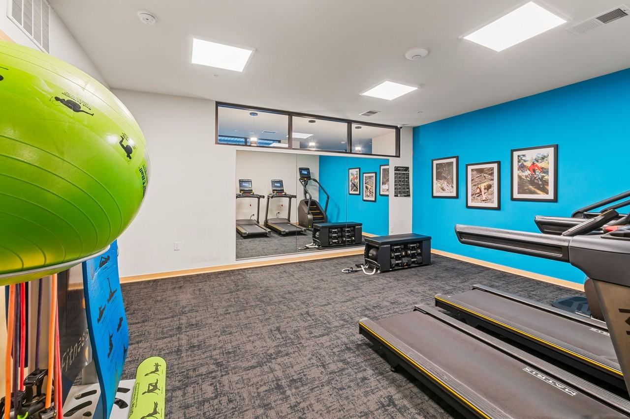 The Emerson - Photo 6 of 14