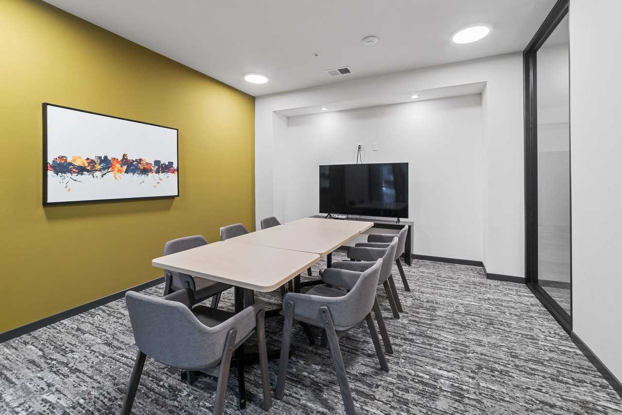 The Emerson - Photo 4 of 14