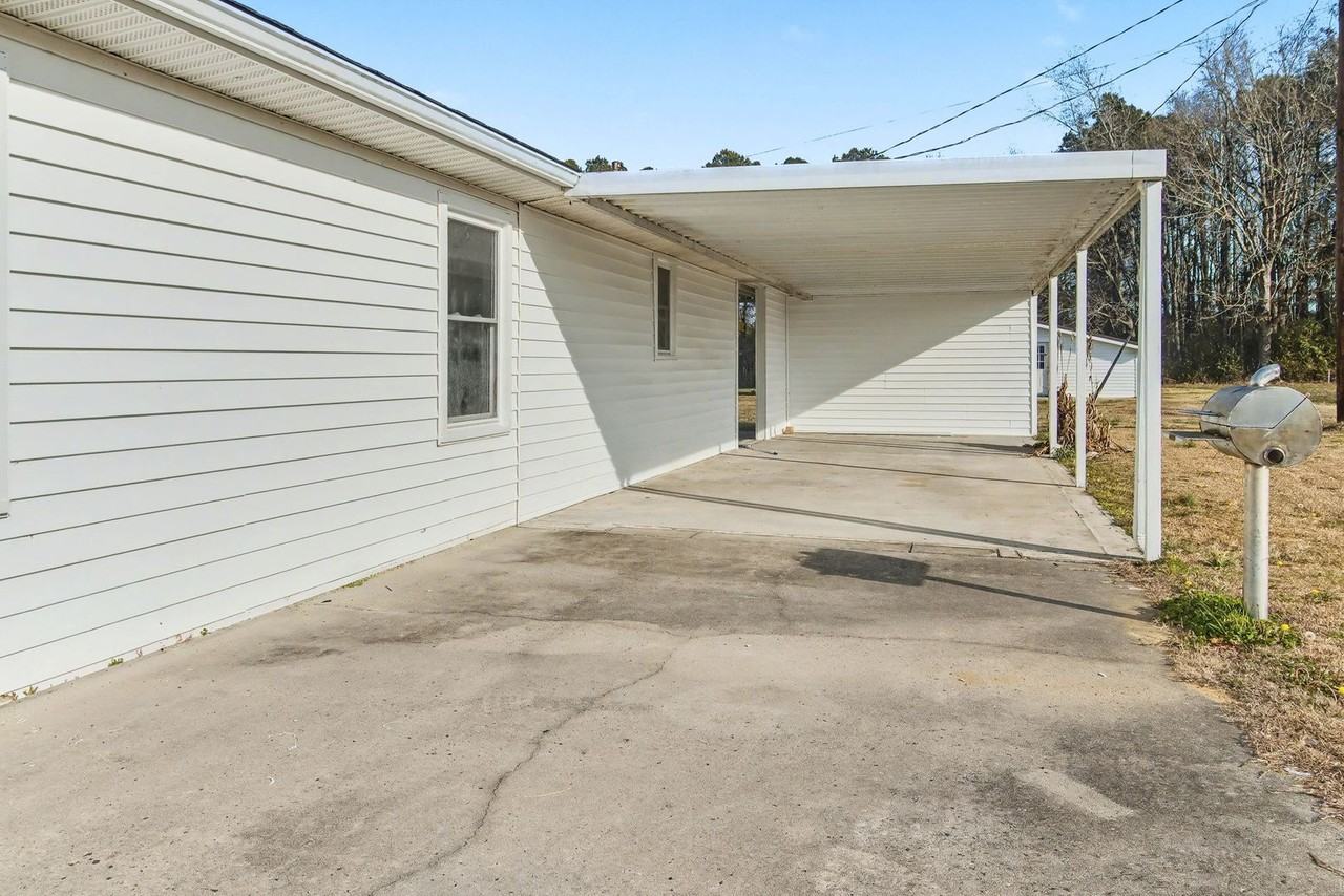 1320 Murray Haywood Rd - Photo 4 of 19