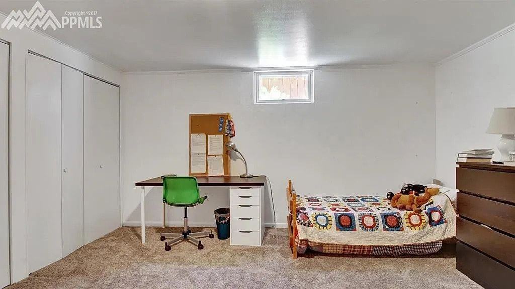 719 E Madison St #NA - Photo 2 of 12