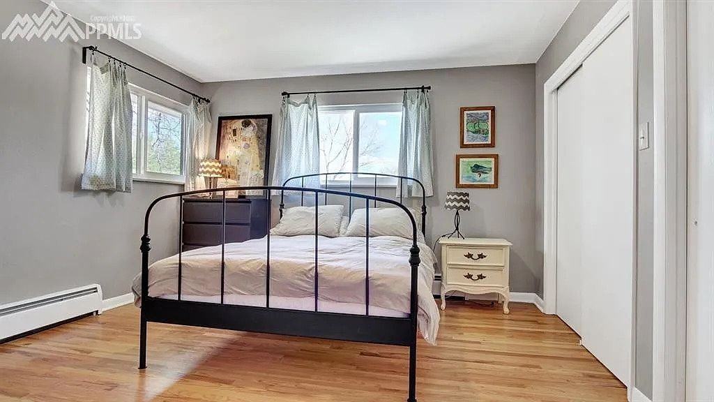 719 E Madison St #NA - Photo 4 of 12