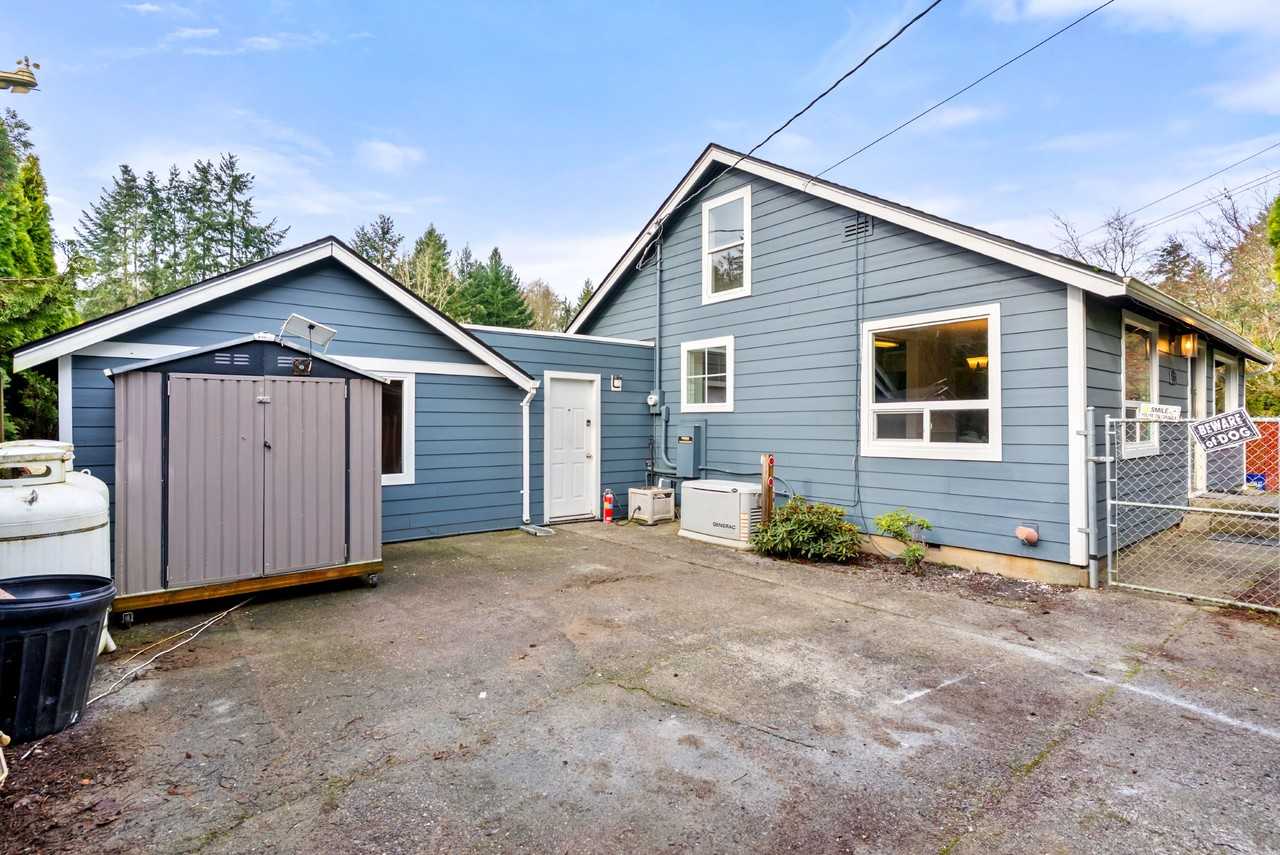 3311 Gull Harbor Rd Ne #NA - Photo 3 of 20