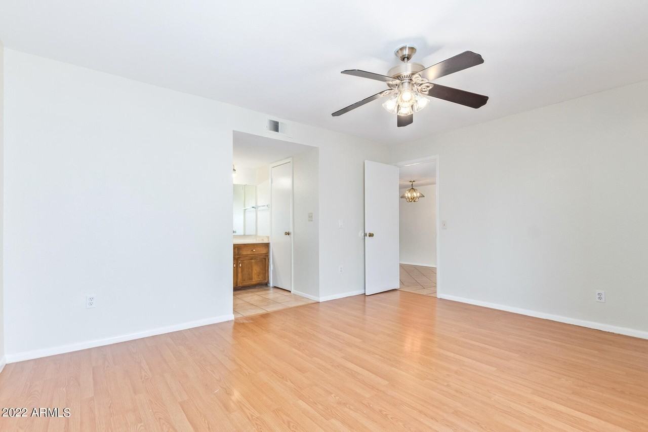 1927 E Hampton Ave #232