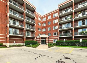 6430 W Berteau Ave #210 - Photo 1 of 1