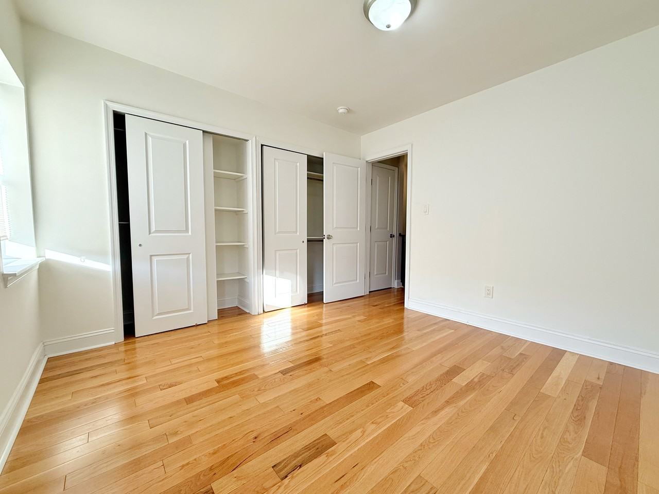 2535 S Sartain St #NA - Photo 7 of 38