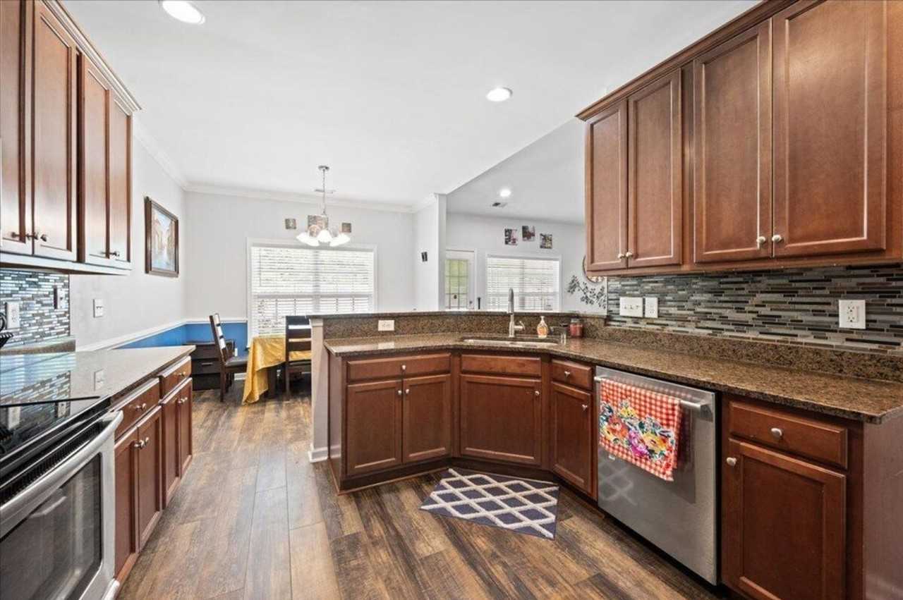 421 Brawley Dr #NA - Photo 7 of 26