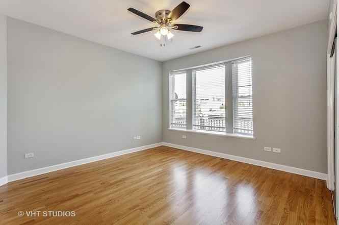 4936 S Champlain Ave #3 - Photo 5 of 8