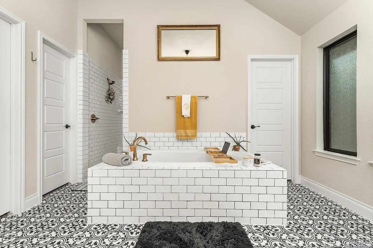 406 Juana Way #NA - Photo 7 of 15