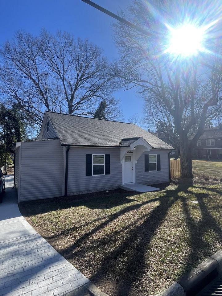 916 9th St Ne #NA - Photo 2 of 20