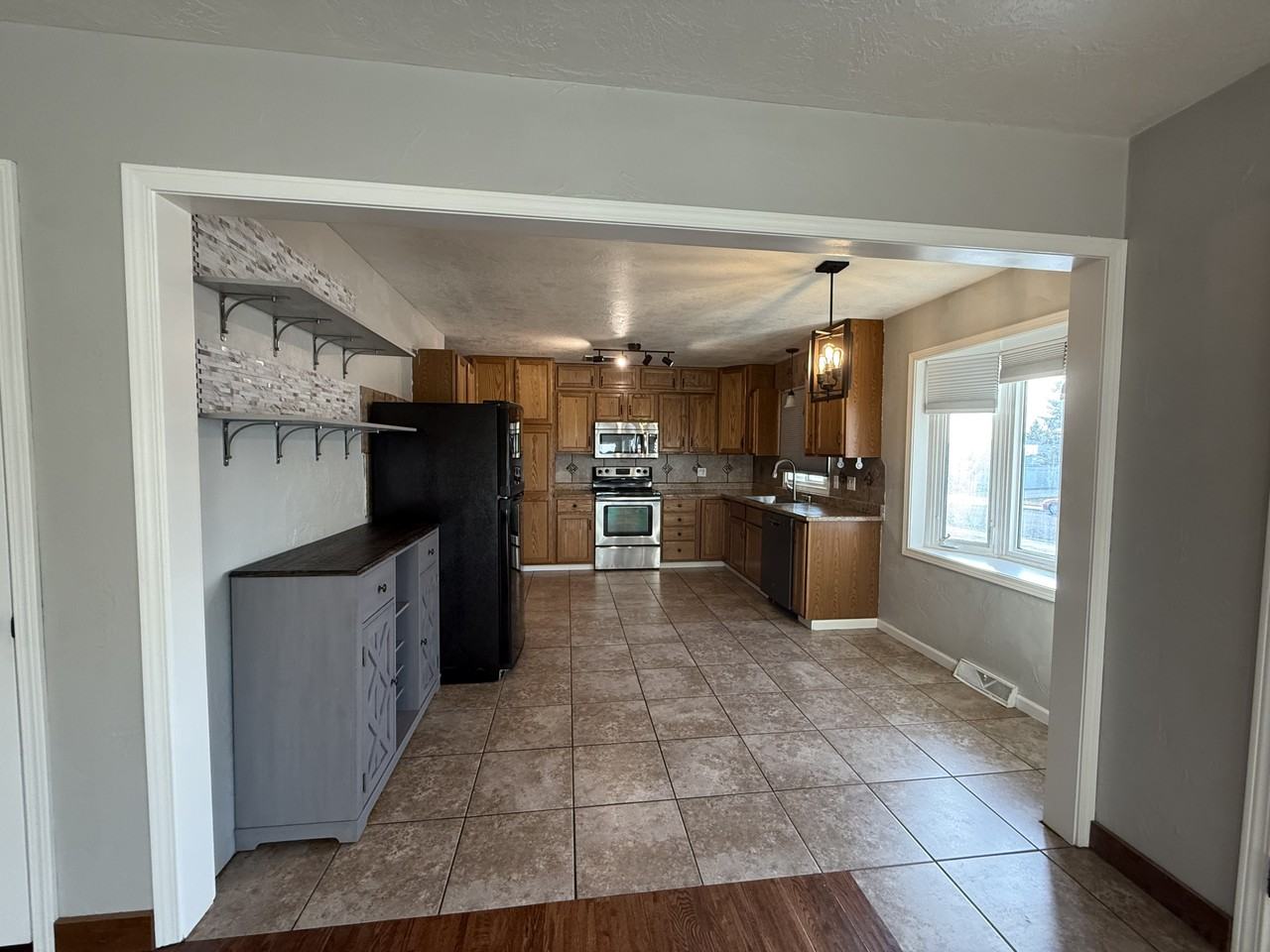 124 Riverview B #NA - Photo 2 of 13