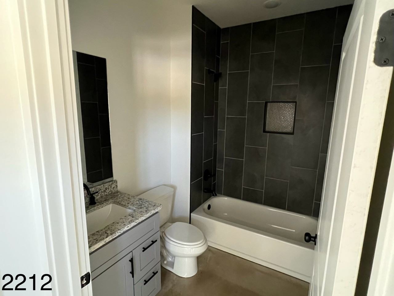 Eastwood Rd #2212 - Photo 5 of 8