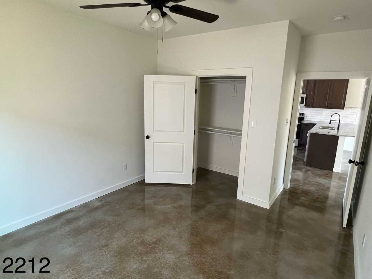 Eastwood Rd #2212 - Photo 6 of 8