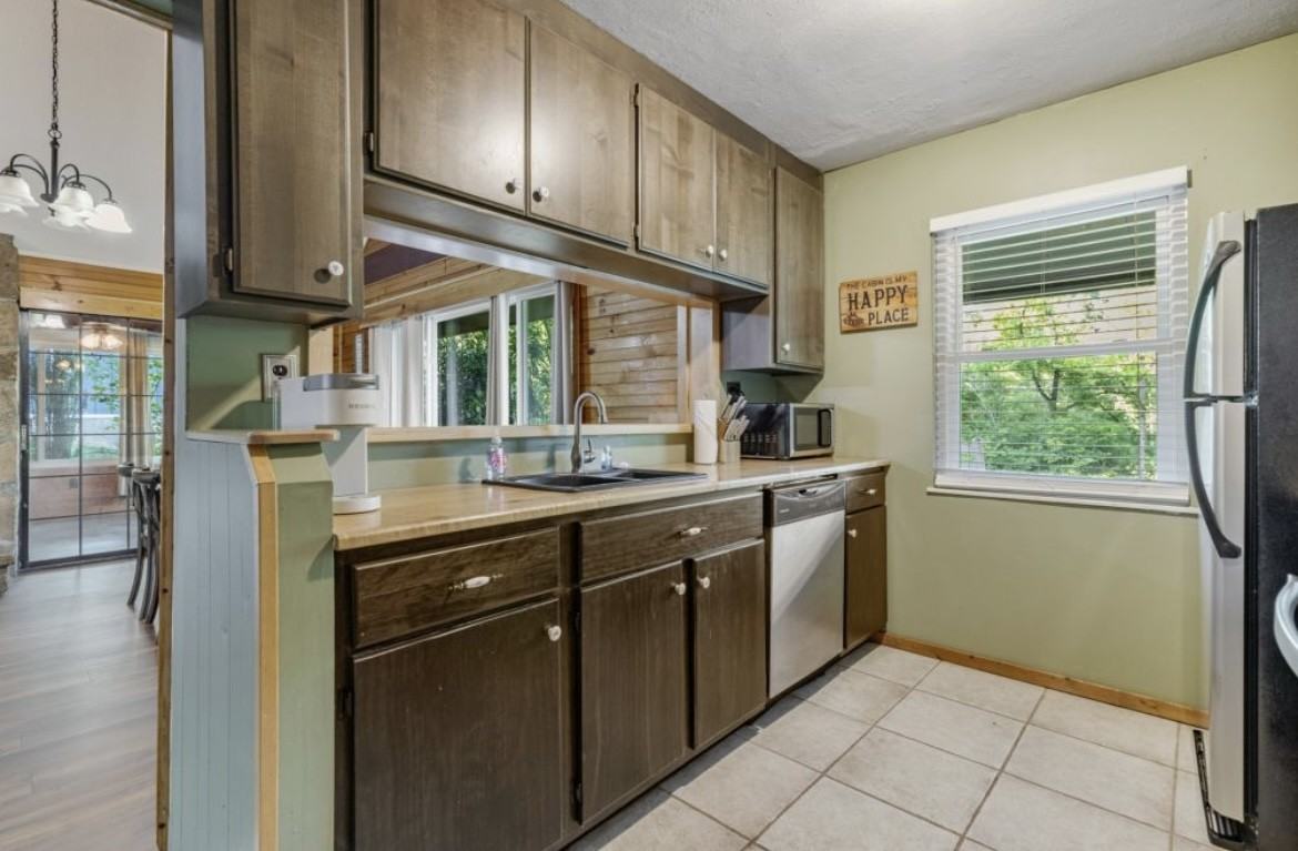 3626 Pittman Center Rd #NA - Photo 3 of 40