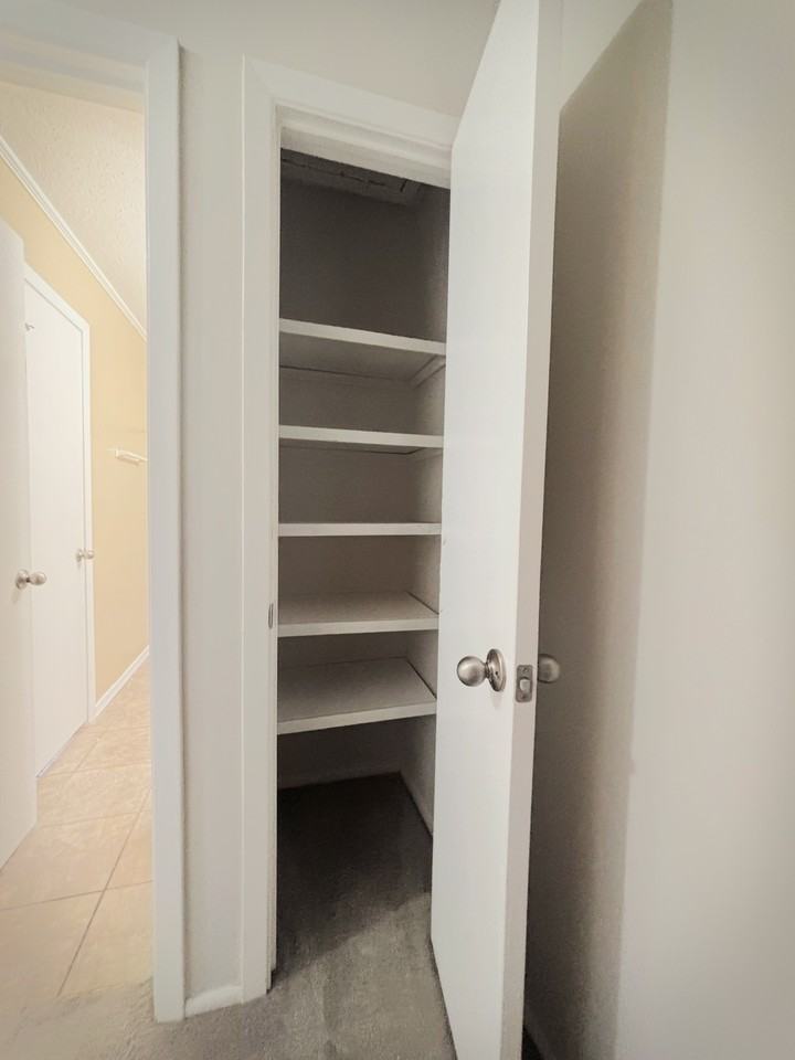 145 Lakebend Cir #145 - Photo 2 of 16