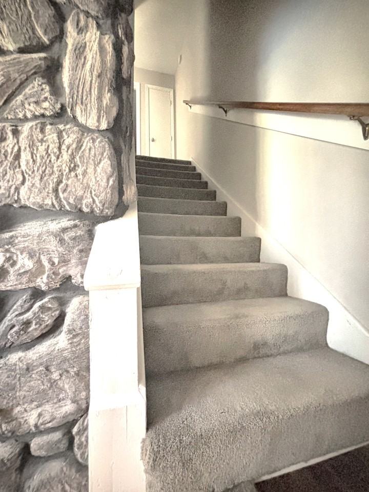 145 Lakebend Cir #145 - Photo 3 of 16