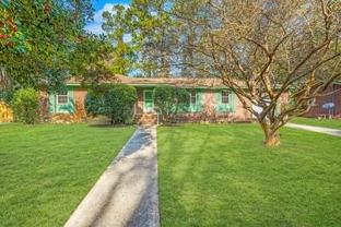 1395 W Lenevar Dr #NA - Photo 1 of 1