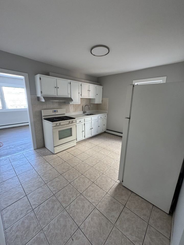 8510 5th Ave #NA - Photo 4 of 9