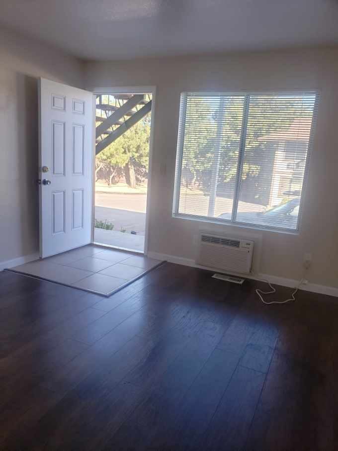 2028 W College Pkwy #NA - Photo 3 of 14