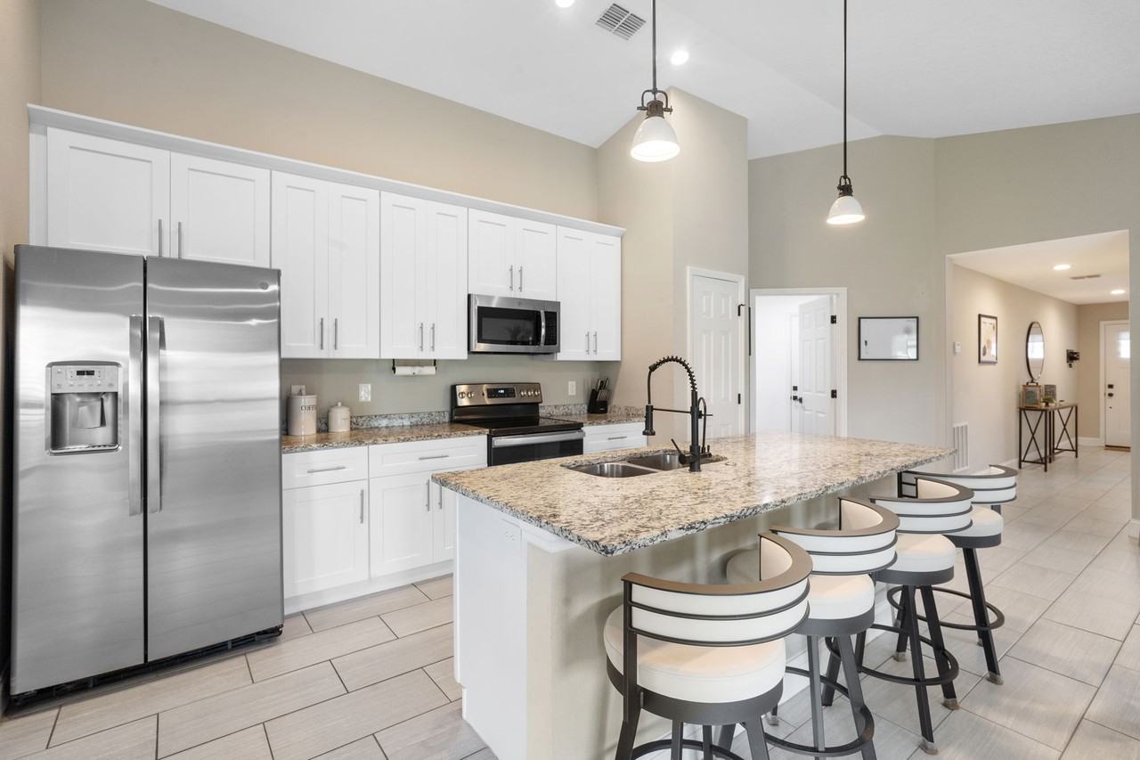 2940 Beal St #NA - Photo 7 of 26