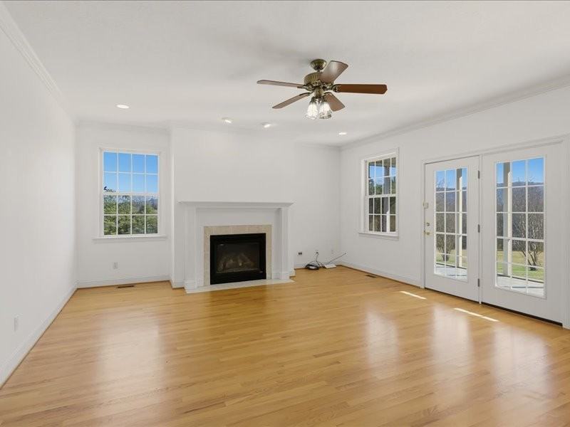 5320 Baumgardner Rd #1 - Photo 5 of 50