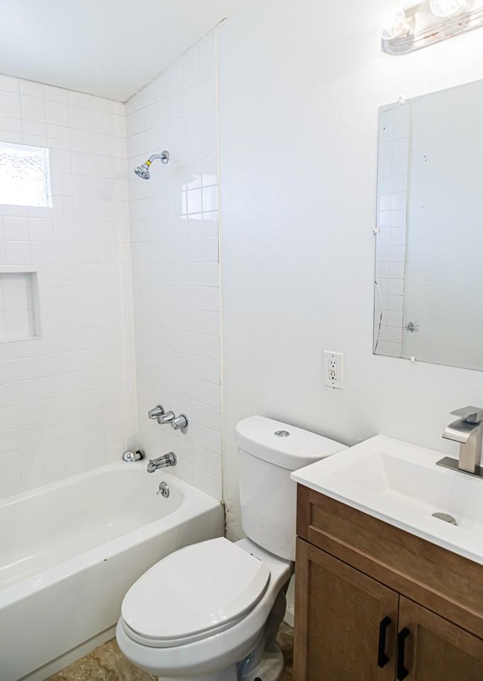 2317 S Forgeus Ave #1 - Photo 2 of 13