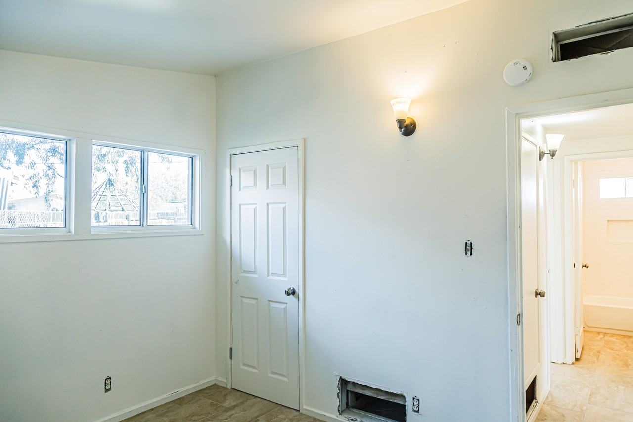 2317 S Forgeus Ave #1 - Photo 7 of 13