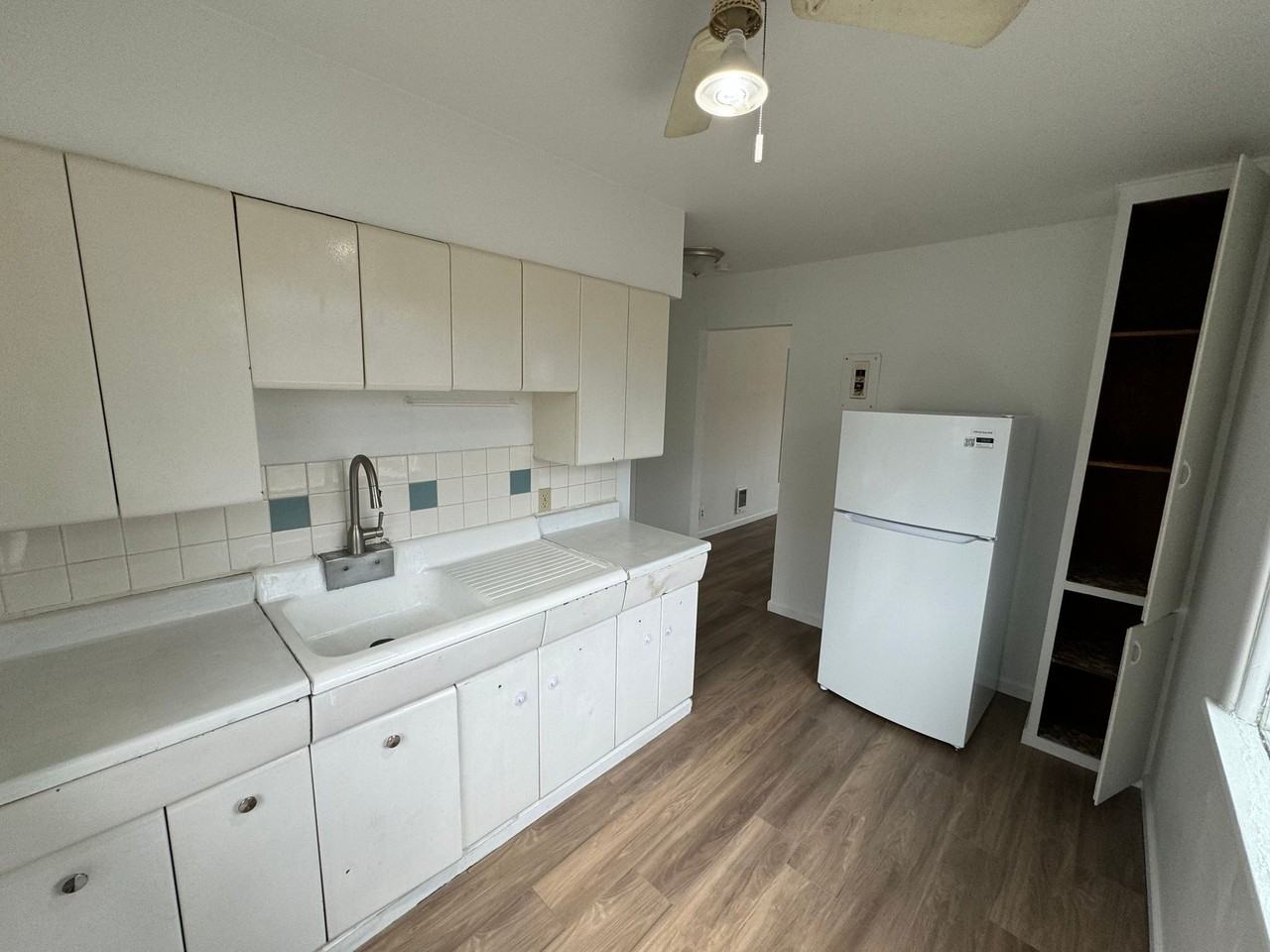 Elm Apartments in Browne's Addition! - Photo 4 of 7