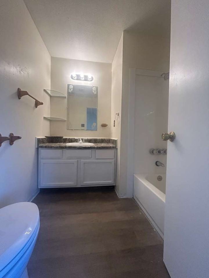 1817 Victoria Dr #1 - Photo 4 of 14