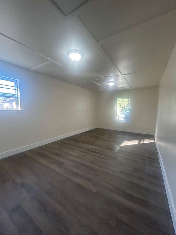 1817 Victoria Dr #1 - Photo 7 of 14