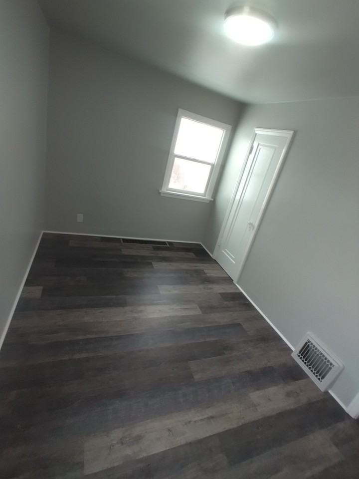537 Gobel St #537 - Photo 3 of 29