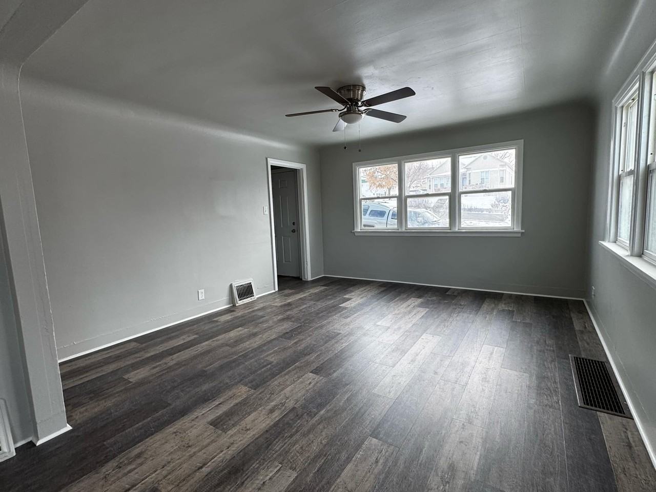 537 Gobel St #537 - Photo 7 of 29