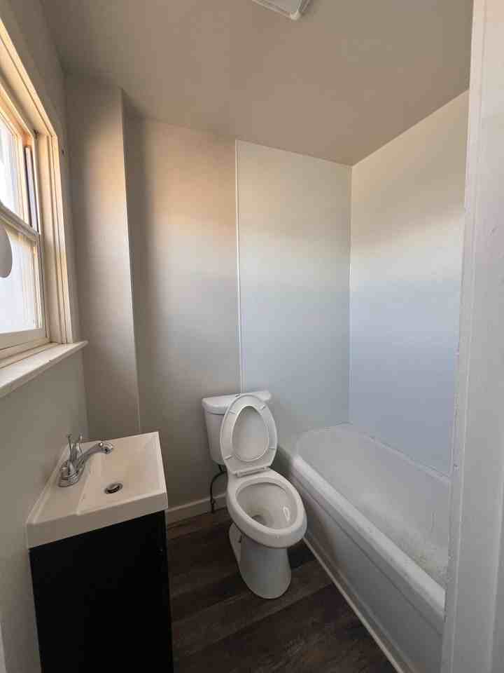 698 Ridge Ave #698 - Photo 5 of 26