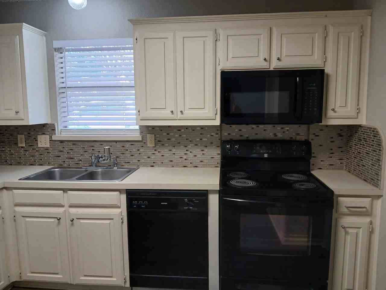 3202 Foxboro Dr #3202 - Photo 4 of 13