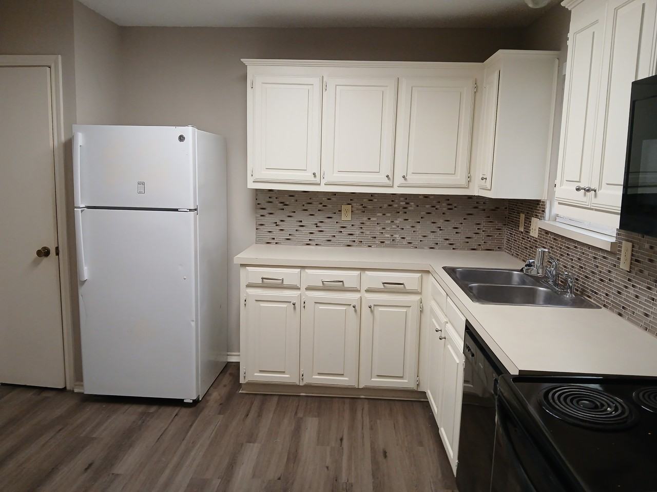 3202 Foxboro Dr #3202 - Photo 6 of 13