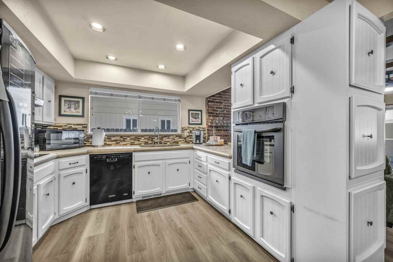 1490 Foster Dr #1 - Photo 4 of 38