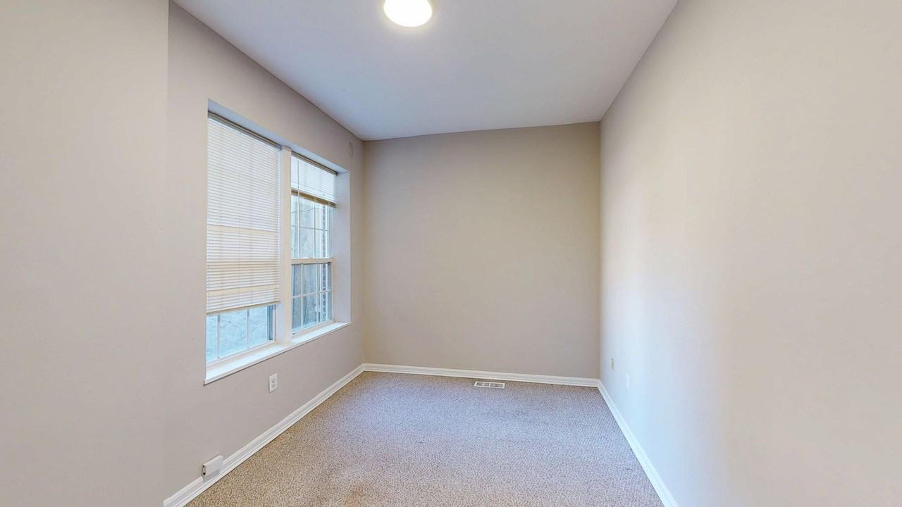 1133 Euclid St Nw #B - Photo 5 of 15