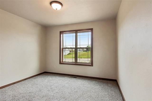 207 Greenbrier Dr #NA - Photo 5 of 8