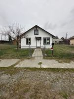 featured image of 805 S 5th Ave