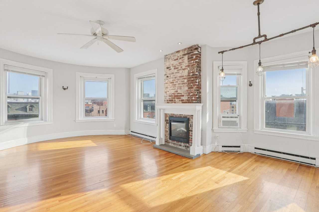 583 Massachusetts Ave #5 - Photo 5 of 8