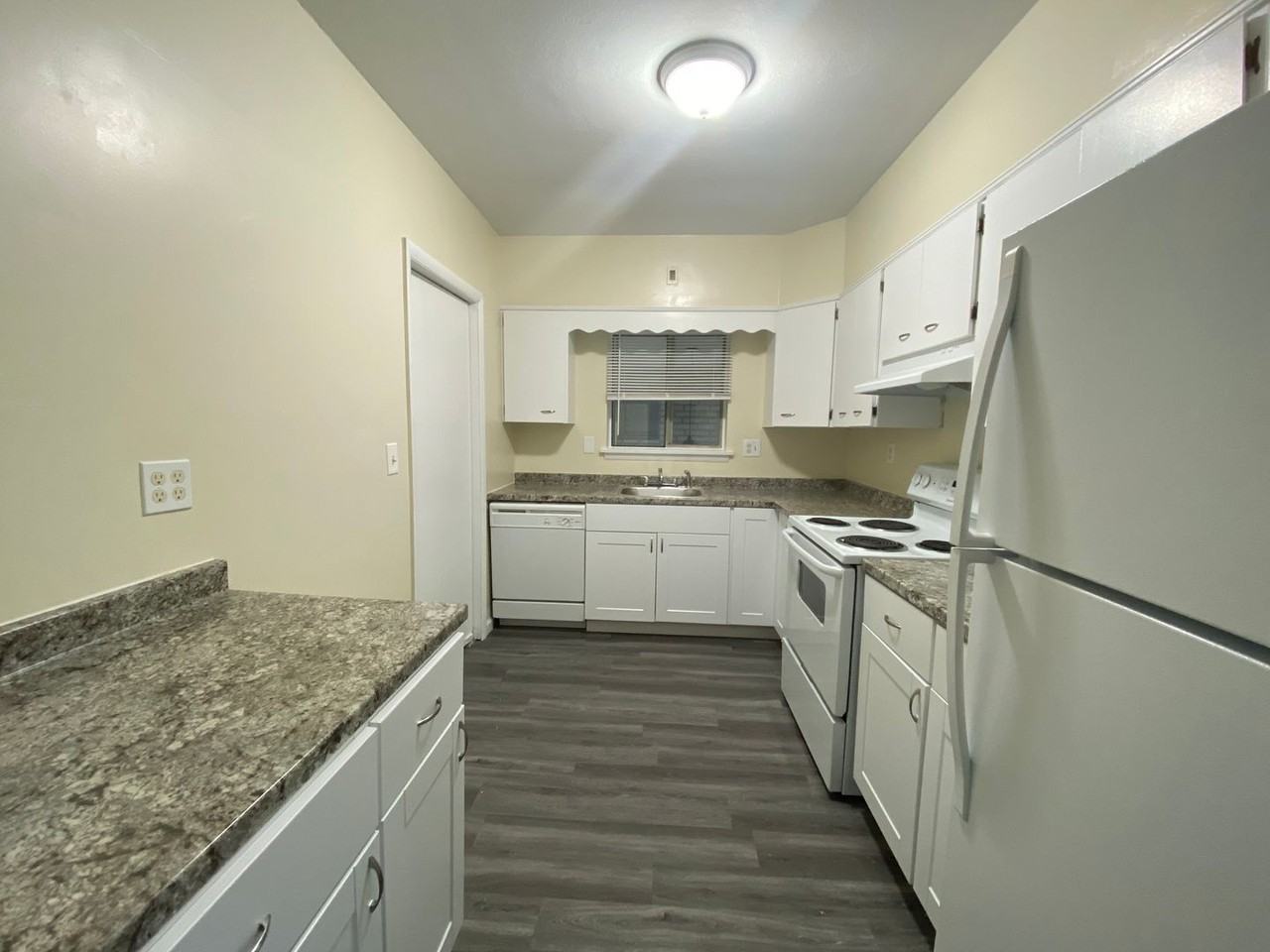 1021 S. Progress Ave - Photo 4 of 29