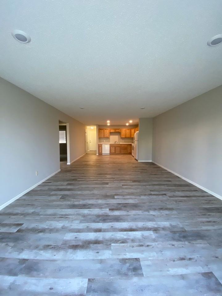 1551A Gunston Dr - Photo 2 of 12