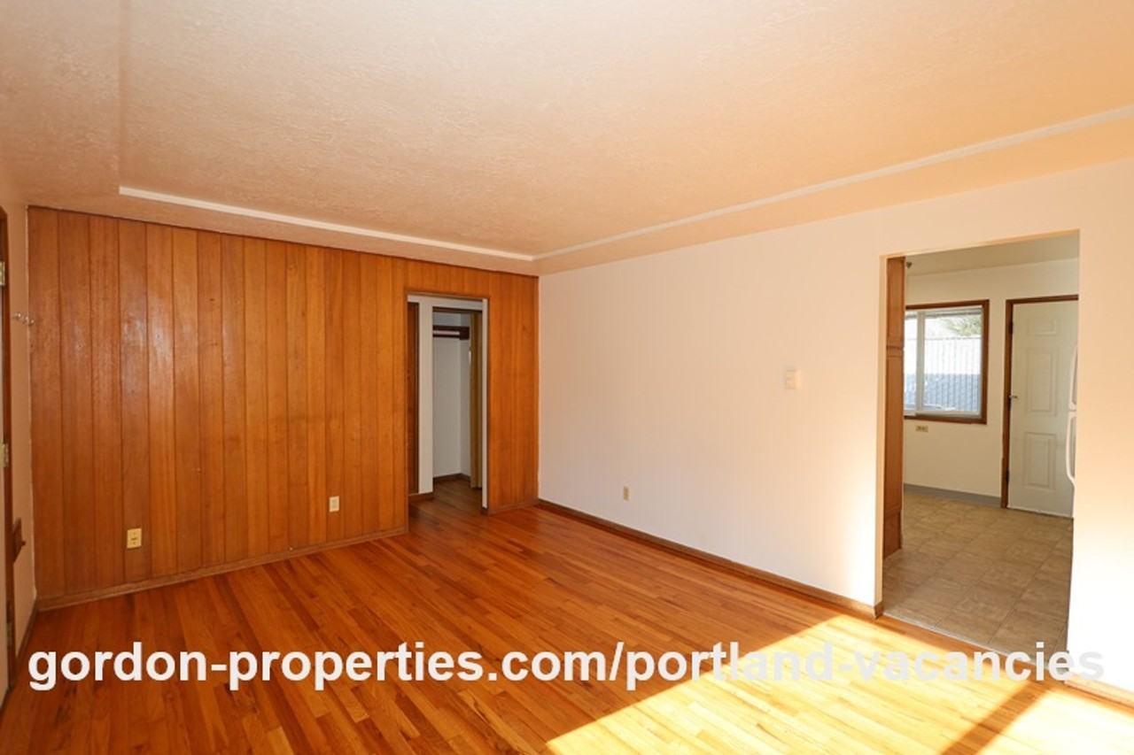 1171 Ne 65th Ave - Photo 6 of 22