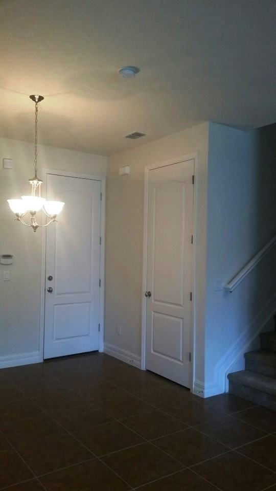 9981 Eagle Creek Center Blvd - Photo 4 of 27