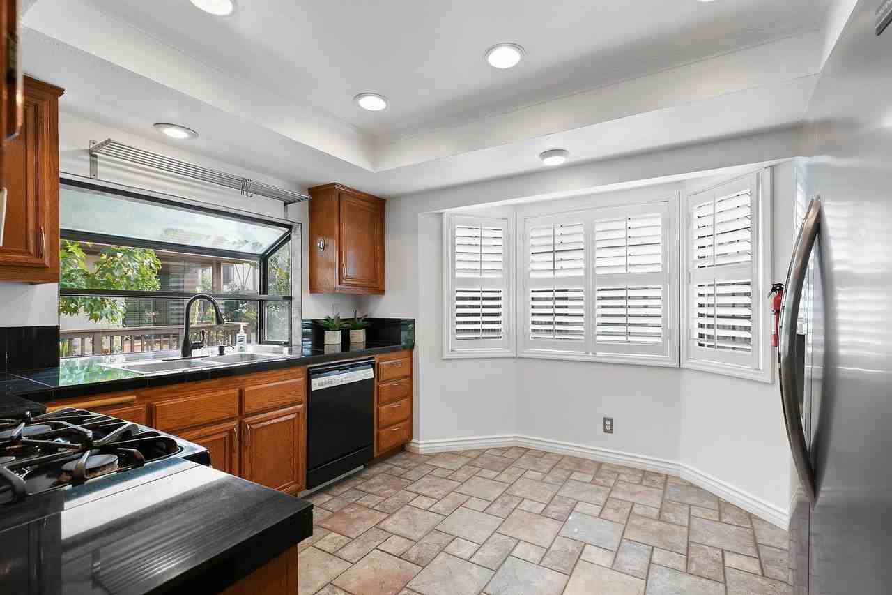 11073 Linda Ln #B - Photo 6 of 18