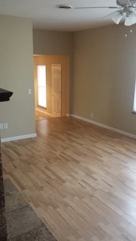 1977 Grey Ridge Rd - Photo 4 of 17