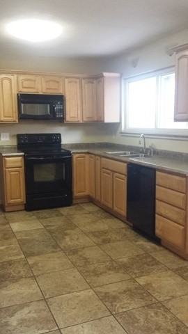 1977 Grey Ridge Rd - Photo 6 of 17