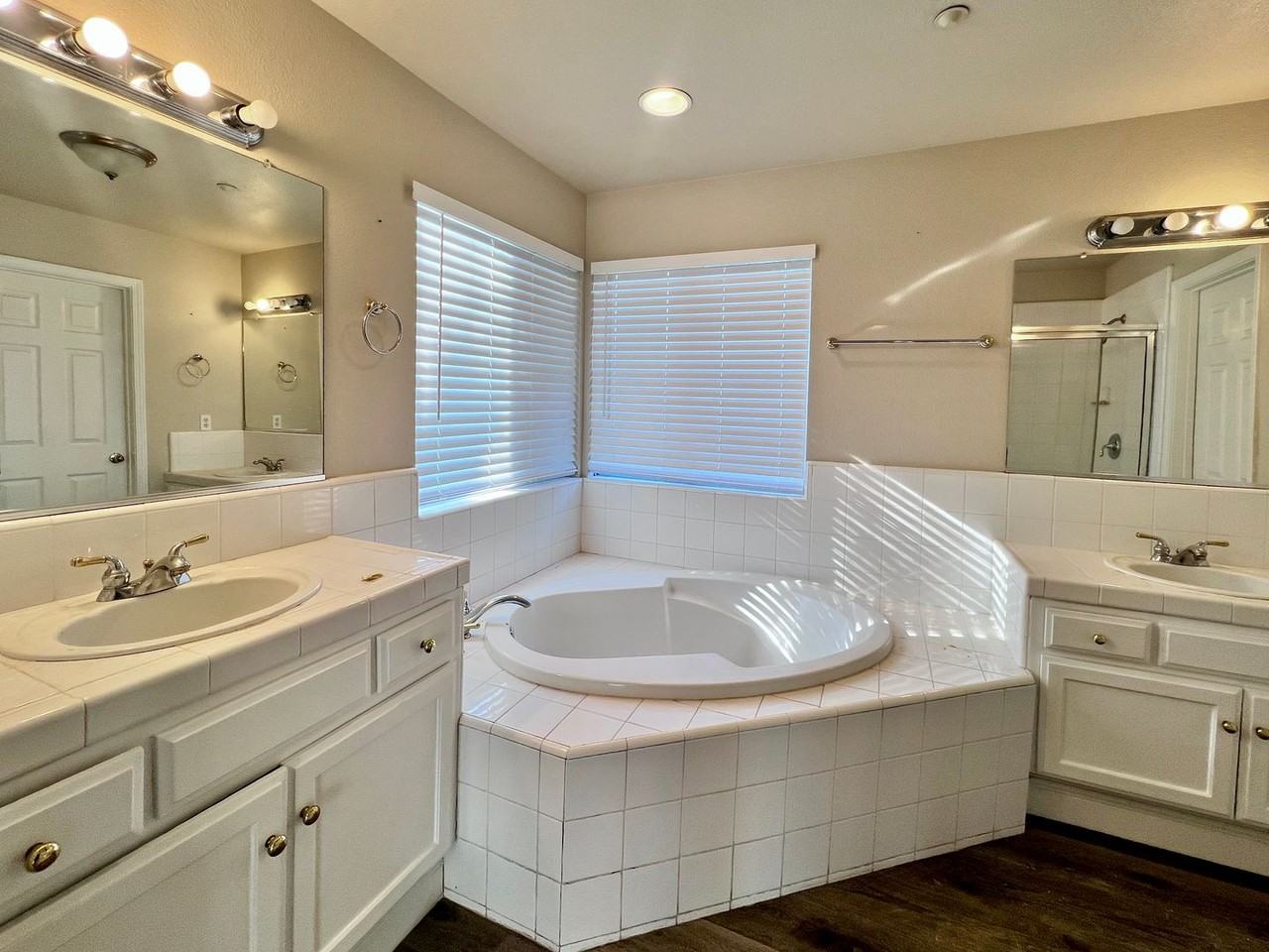 6169 W San Ramon Ave - Photo 7 of 21