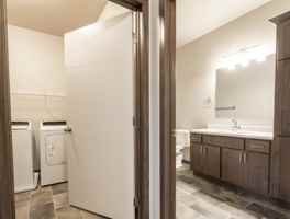 featured image of 500 N Shepherd Ave