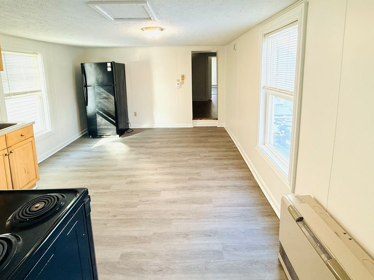 53 Pike St - Photo 7 of 15